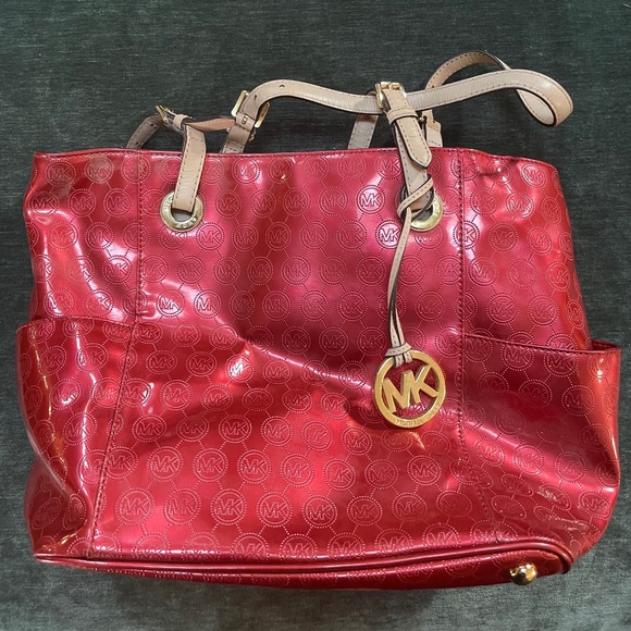 Michael Kors Handbags - Vintage Patent Leather Michael Kors